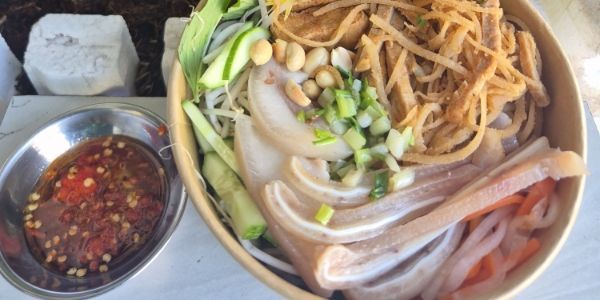 Vạn Phát - Bún Bì Sườn