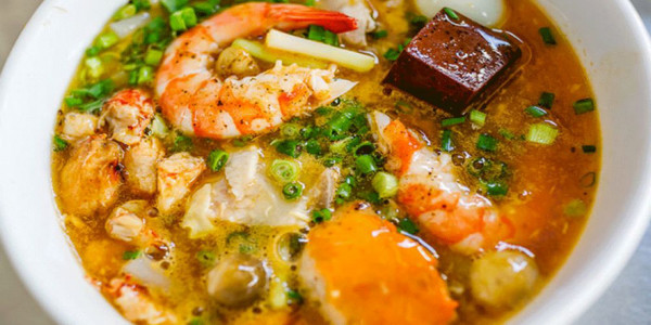 Bánh Canh Tôm & Chân Gà Sốt Thái - O Thanh