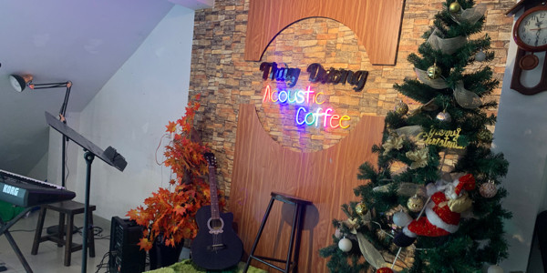 Thuỳ Dương Acoustic Coffee - Tân Hưng