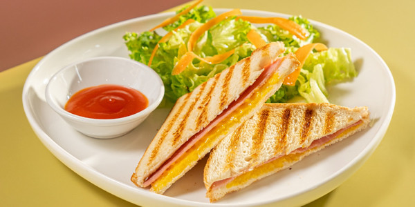 Cafe Me Dore - Trà, Cà Phê & Bánh - Vạn Phúc City Thủ Đức