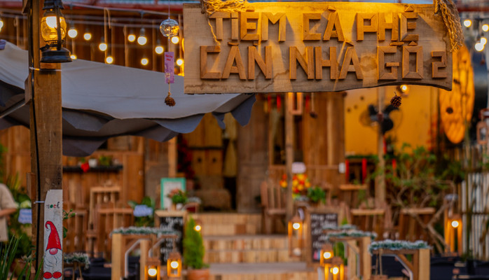 Tiệm Cà Phê Căn Nhà Gỗ - Dịch Vụ Ăn Uống - Đường Đào Tấn