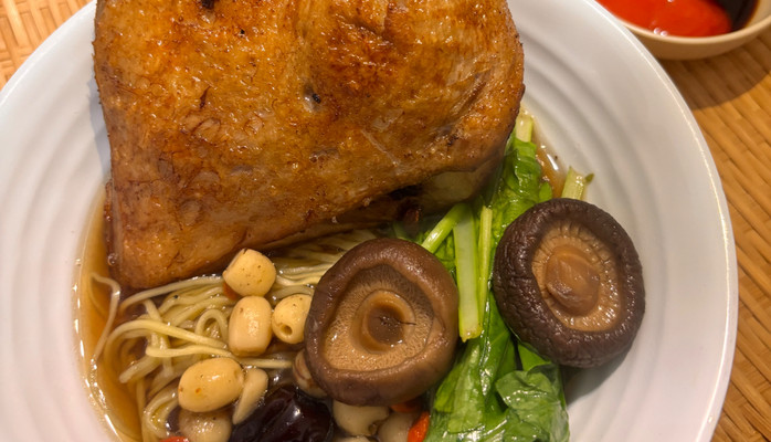 NHẤT KÝ MÌ GIA - Sủi Cảo, Hoành Thánh & Hủ Tiếu - 137 Lê Quý Đôn