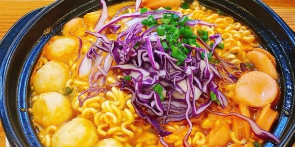 Coffee, Latte & Mỳ Cay - Lúa Vàng