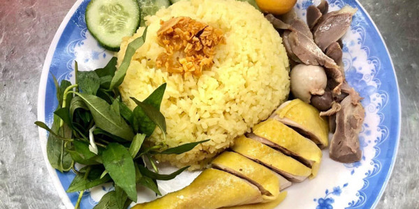 Dung - Cơm Gà Và Bánh Mì Thịt Nướng