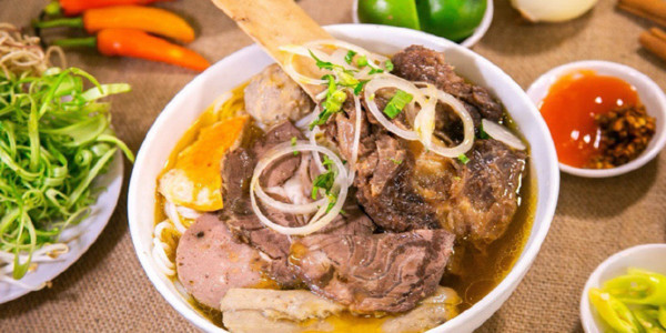 Bún Bò & Mỳ Quảng Gà - Trà My