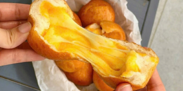 Bánh Tiêu Phô Mai Trứng Chảy - A Thịnh