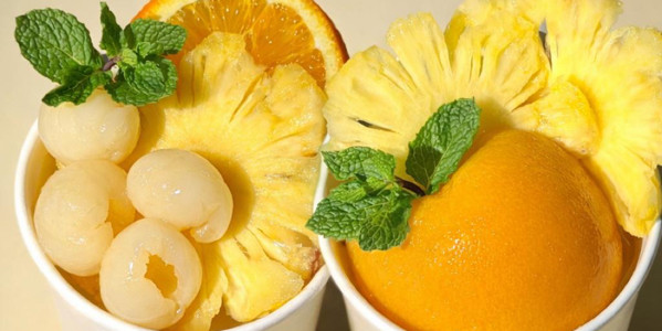 Lê La Trà & Cà Phê