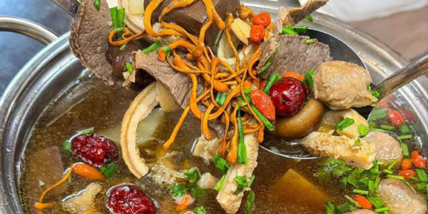 Quán Lẩu Bò Tiềm - Mì Gà Ác Tiềm & Mì Vịt Tiềm
