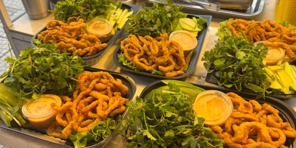 Bánh Mỳ Chả Cá & Chả Cá Cuốn - Đinh Tiên Hoàng - .