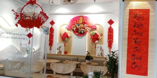 Bản Giốc Tea & Coffee - Hàng Chuối