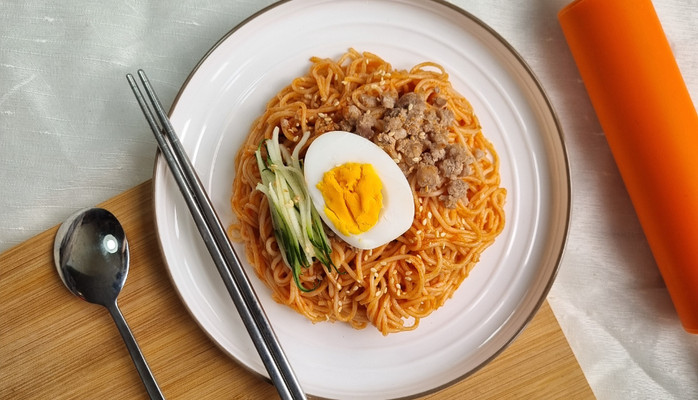 Là Gu Riêng - Mì, Cơm Trộn & Đồ Ăn Vặt - Gần Đại học Kinh Tế Và Quản Trị Kinh Doanh